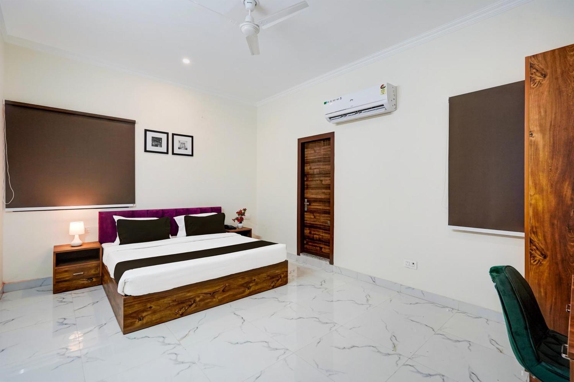 Super Townhouse Sector 86 Near Sector 83 Metro Station Hotell Noida Exteriör bild