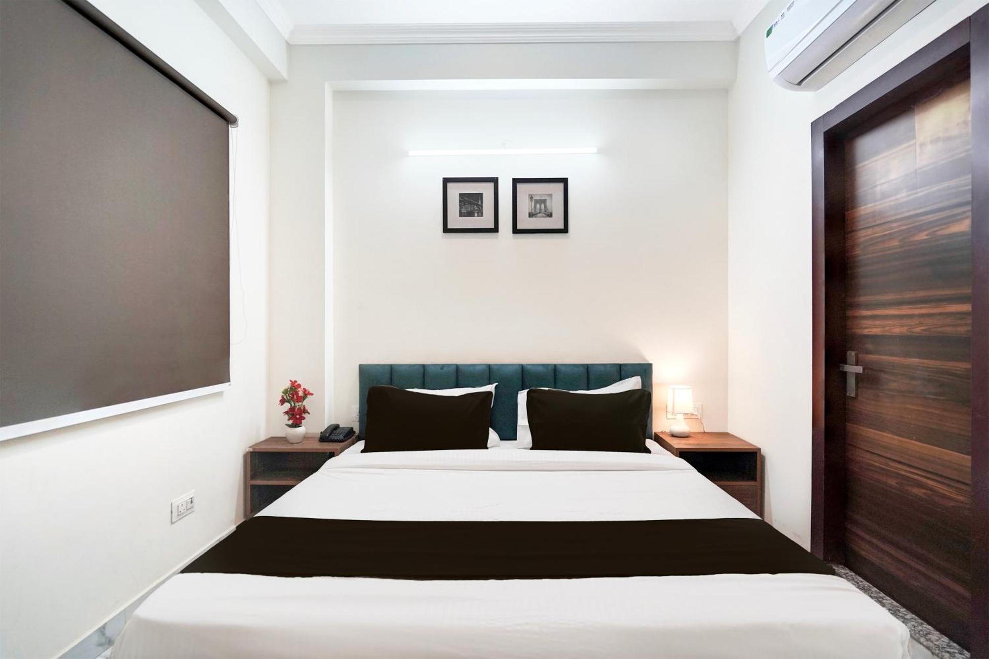 Super Townhouse Sector 86 Near Sector 83 Metro Station Hotell Noida Exteriör bild